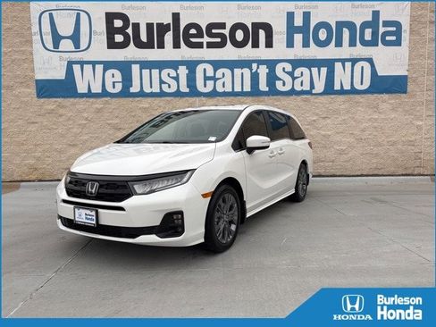 New 2026 Honda Odyssey Touring image 1