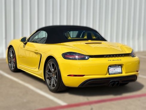 Used 2021 Porsche 718 Boxster S RWD image 8