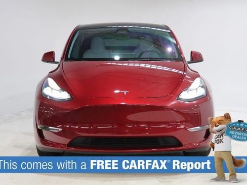 Used 2025 Tesla Model Y Long Range AWD/4WD image 2