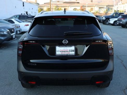 New 2026 Nissan Kicks SV image 5