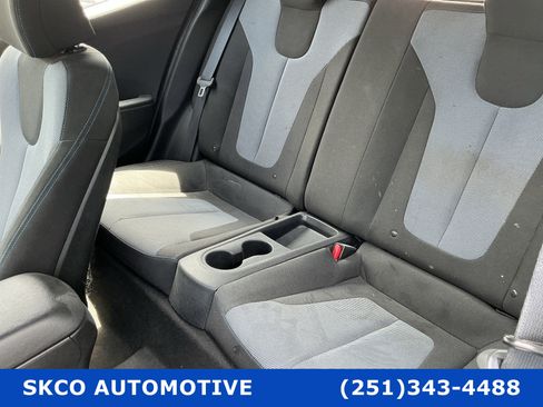 Used 2019 Hyundai Veloster 2.0 FWD image 14