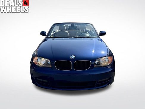 Used 2011 BMW 128i Convertible RWD image 2