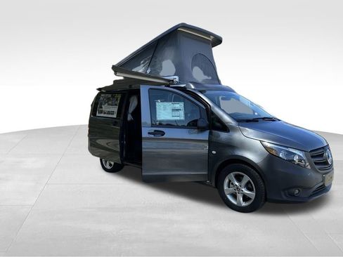 New 2023 Mercedes-Benz Metris Passenger image 36