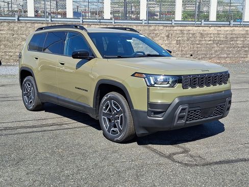 New 2026 Jeep Cherokee Laredo AWD/4WD image 1