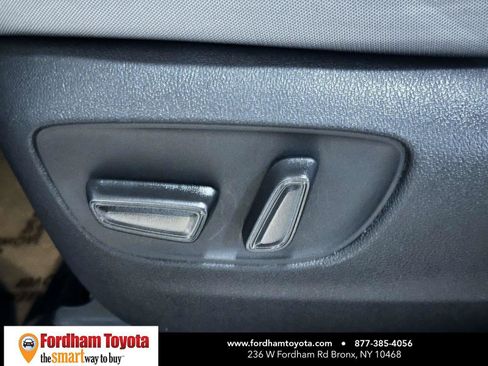 Used 2026 Toyota Sienna LE FWD image 22
