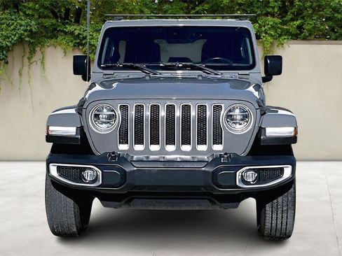 Used 2021 Jeep Wrangler Unlimited Sahara image 2