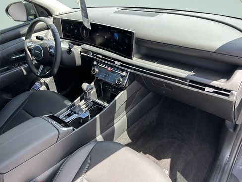 Certified 2025 Hyundai Tucson SEL FWD image 17