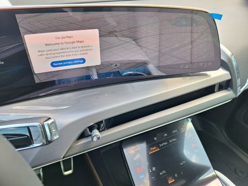 New 2026 Cadillac Vistiq Sport image 22