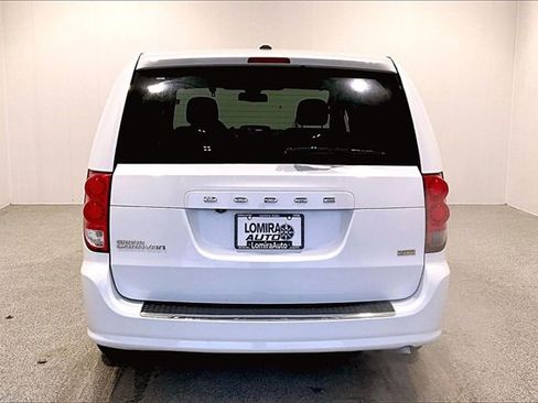 Used 2019 Dodge Grand Caravan SE w/ UConnect Hands-Free Group image 6