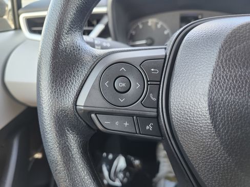 Used 2025 Toyota Corolla LE w/ LE Premium Package image 33