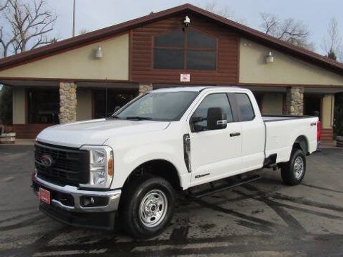Used 2025 Ford F350 XL w/ XL Chrome Package image 2