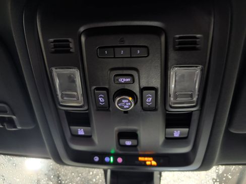 Used 2021 GMC Yukon AT4 w/ AT4 Premium Plus Package image 14