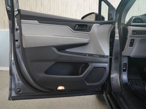 Used 2019 Honda Odyssey EX-L image 25