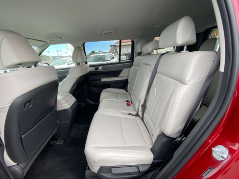 Used 2025 Hyundai Santa Fe SEL image 40