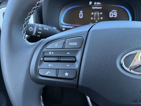New 2026 Hyundai Venue SEL FWD image 22