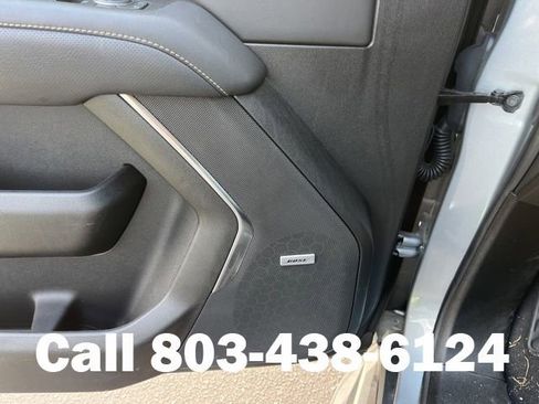 Used 2024 Chevrolet Suburban Premier RWD image 33