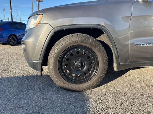 Used 2013 Jeep Grand Cherokee Limited image 30