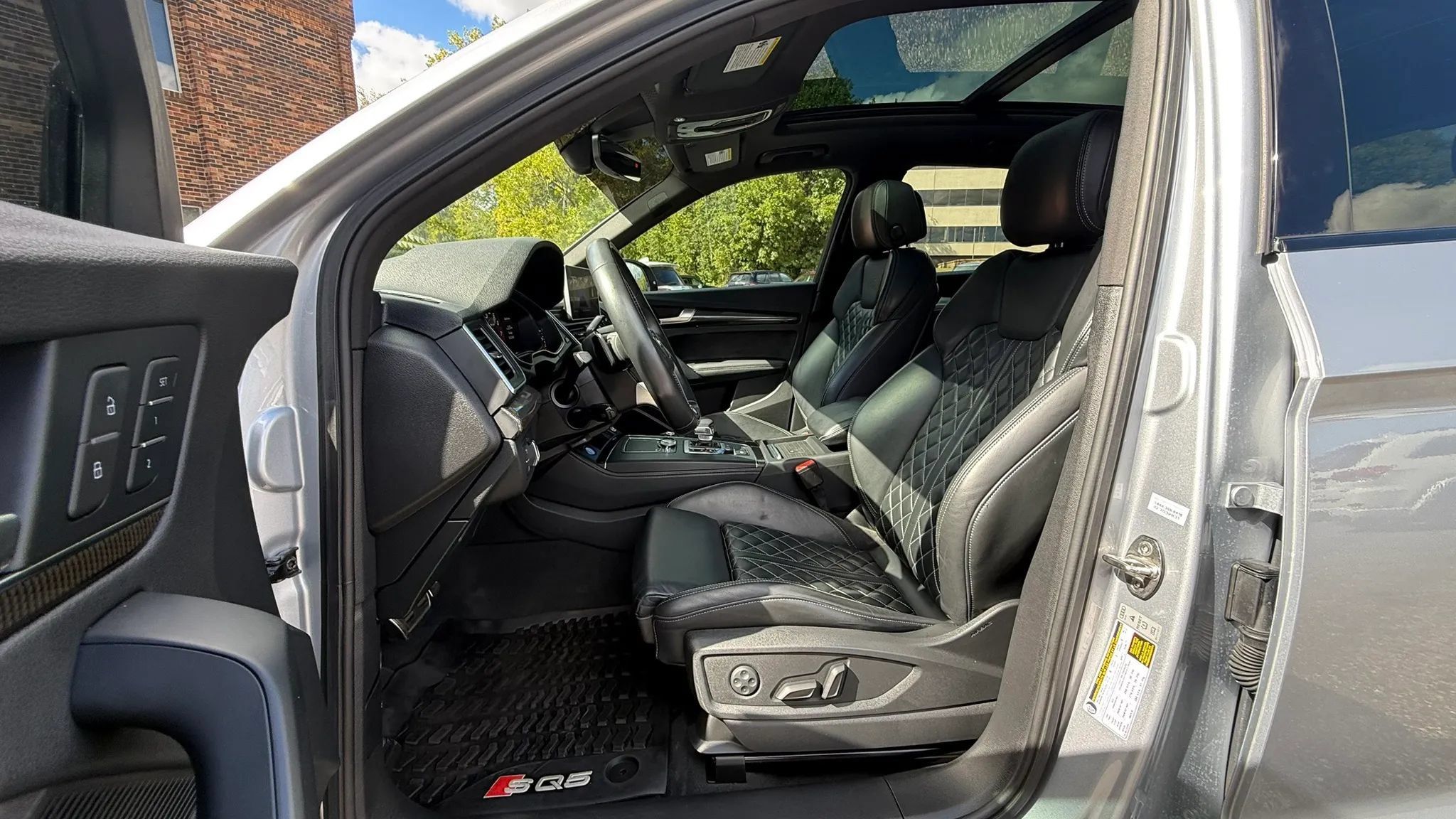 Used 2020 Audi SQ5 Premium Plus AWD/4WD image 2