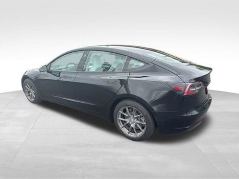 Used 2021 Tesla Model 3 Standard Range Plus RWD image 5
