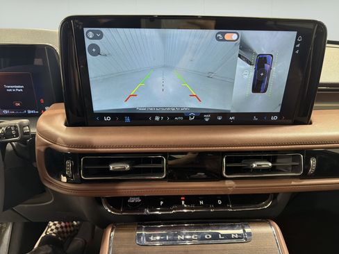 Used 2025 Lincoln Aviator Reserve w/ Jet Appearance Package RWD image 19