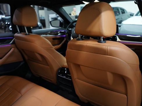 Used 2017 BMW 540i RWD image 27