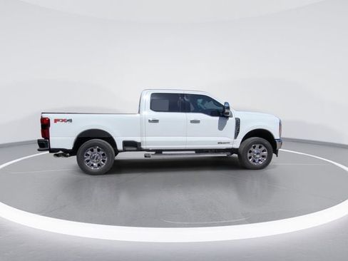 Used 2023 Ford F250 Lariat w/ Tow Technology Package image 9