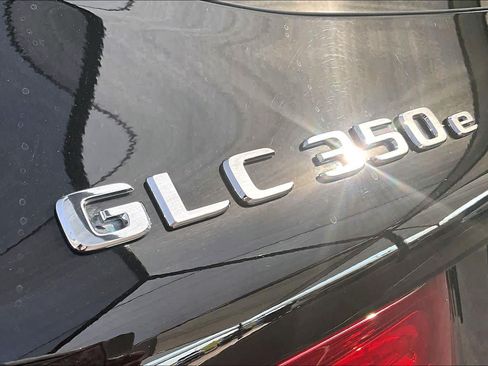 Used 2019 Mercedes-Benz GLC 350e 4MATIC image 31