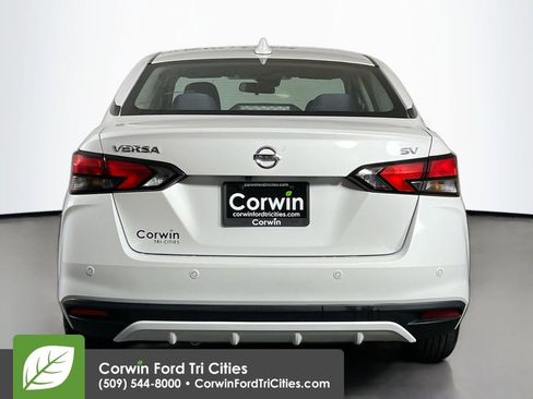 Used 2020 Nissan Versa SV image 13