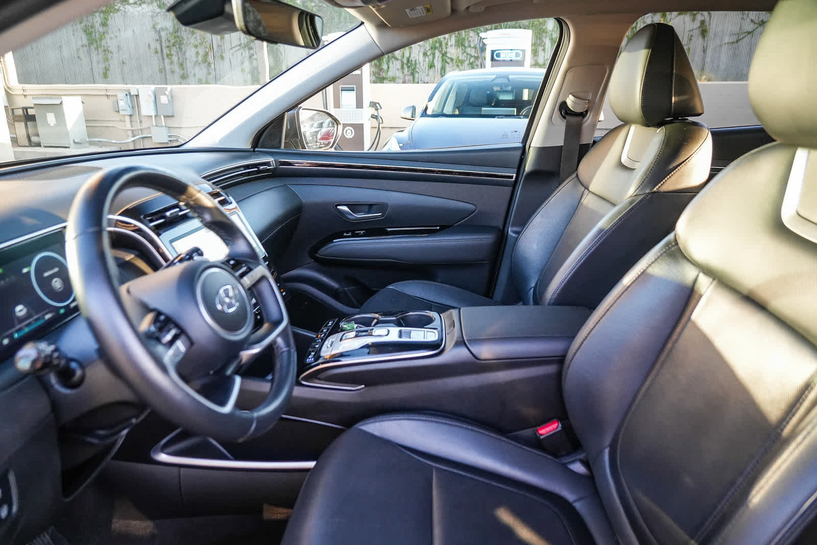 Used 2024 Hyundai Tucson Limited AWD/4WD image 18