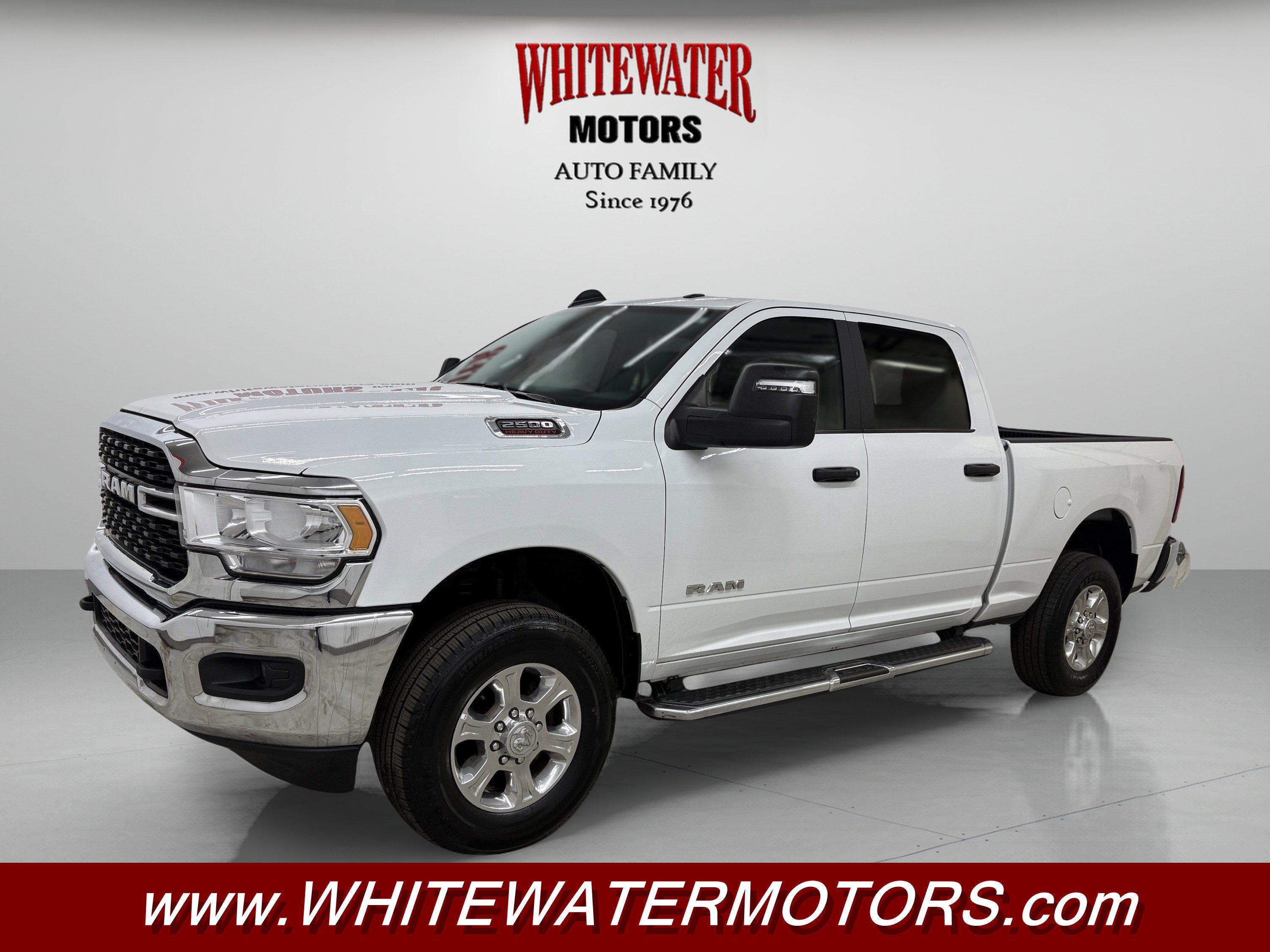 Used 2024 RAM 2500 Big Horn AWD/4WD image 1