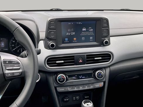 Used 2018 Hyundai Kona Limited FWD image 7