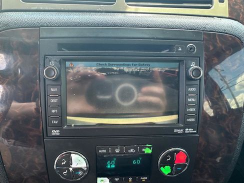 Used 2009 GMC Yukon Denali AWD/4WD image 19