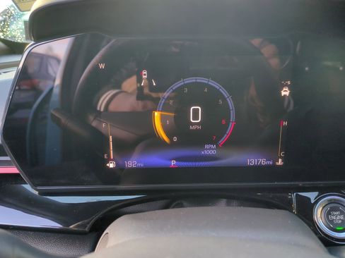 Certified 2025 Chevrolet Trax RS w/ Driver Confidence Package image 12