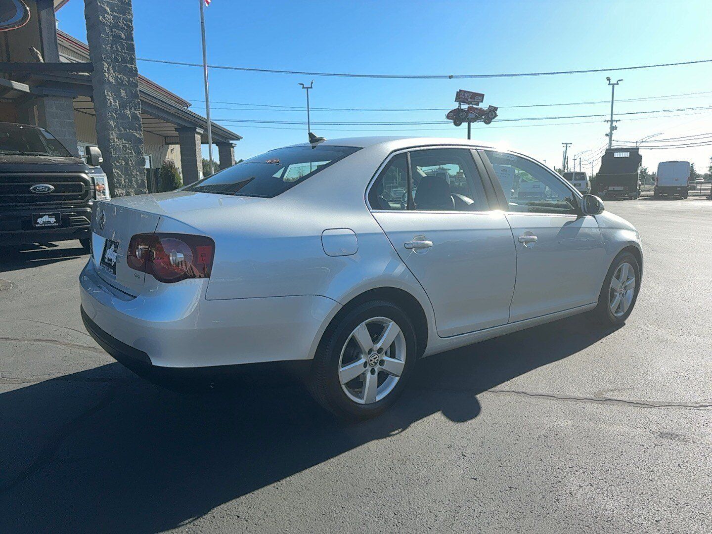 Used 2008 Volkswagen Jetta SE FWD image 4