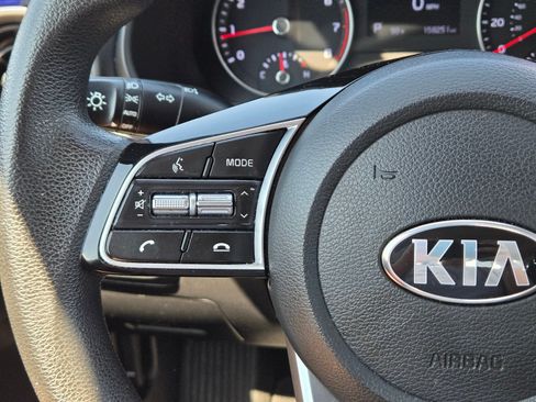 Used 2021 Kia Forte LXS FWD image 22