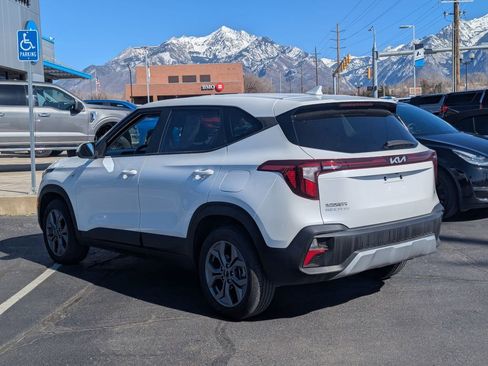 Used 2024 Kia Seltos LX image 7