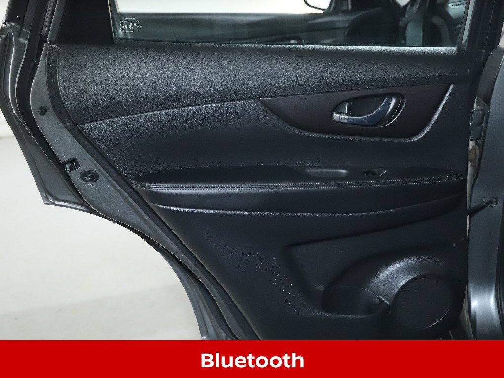 Used 2018 Nissan Rogue S AWD/4WD image 14