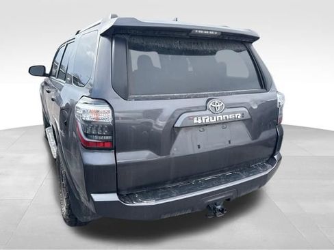Used 2023 Toyota 4Runner SR5 AWD/4WD image 18