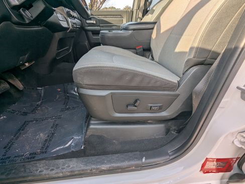 Used 2024 RAM 3500 Big Horn image 15