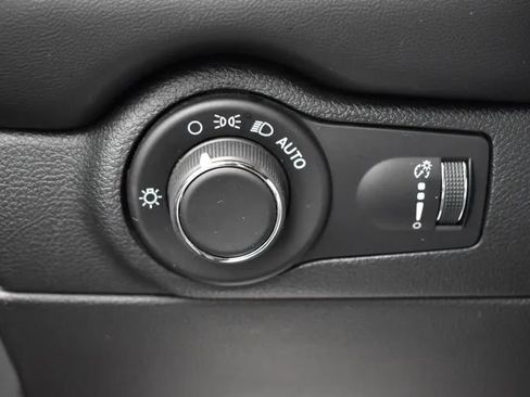 Used 2024 Dodge Durango GT AWD/4WD image 22