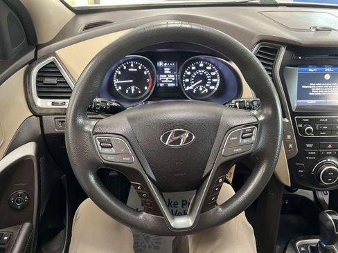 Used 2017 Hyundai Santa Fe Sport FWD image 21
