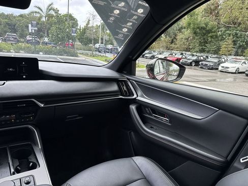 Certified 2025 MAZDA CX-70 3.3 Turbo w/ Premium Plus Pkg image 16