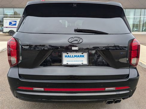 Certified 2025 Hyundai Palisade Calligraphy image 3