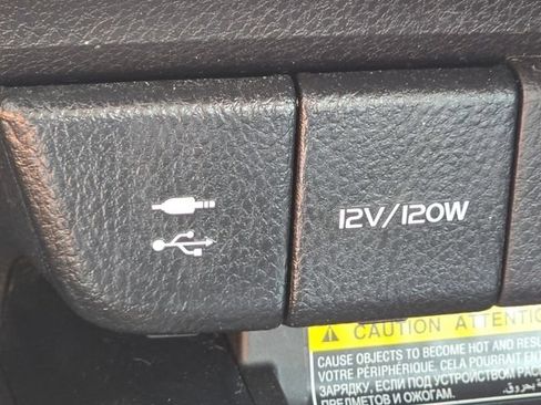 Used 2018 Toyota Camry XSE FWD image 12