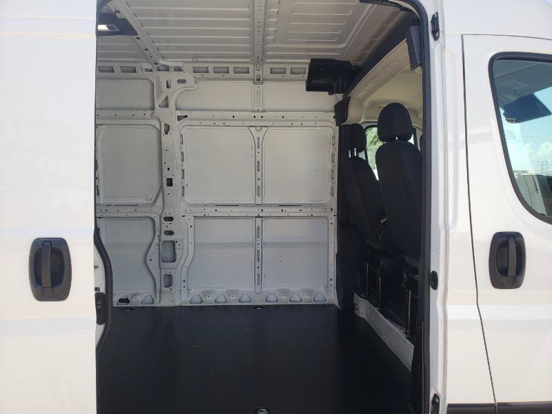 Used 2025 RAM ProMaster 2500 w/ Convenience Group FWD image 11