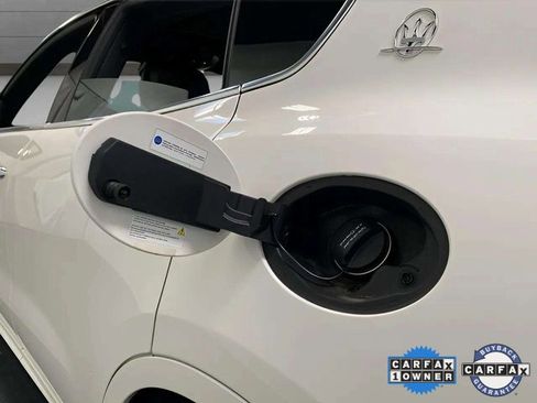 Used 2021 Maserati Levante image 77