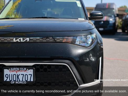 Used 2023 Kia Soul LX w/ LX Technology Package image 6