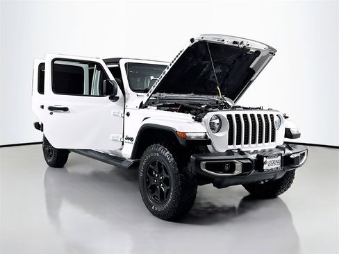Used 2021 Jeep Gladiator Sport image 25