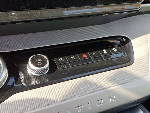 Certified 2025 Ford Expedition Max Active AWD/4WD image 18