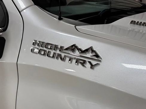 Used 2021 Chevrolet Silverado 1500 High Country w/ Technology Package AWD/4WD image 37